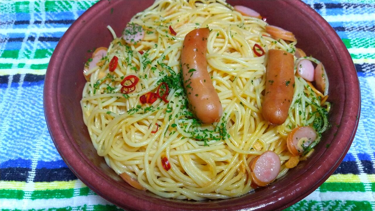 ソーセージのペペロンチーノ 特盛】デイリーヤマザキ【グルメレビュー