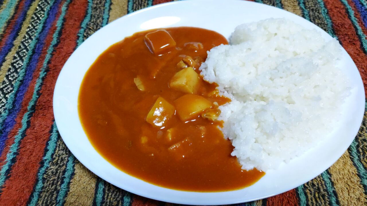 星街家の辛口トマトカレー】ハウス食品㈱【グルメレビュー 星街家の辛口トマトカレー】ハウス食品㈱【グルメレビュー