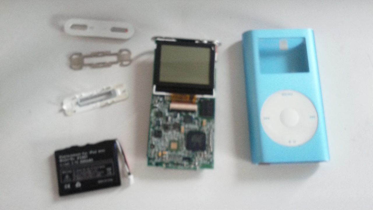 Ipod Mini のバッテリー交換に失敗する タコ次郎の人生変騒曲