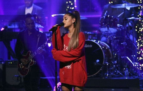 ArianaGettyImages-1074411224-720x458