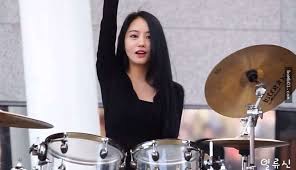 ゲス極 美人すぎるドラマー ほないこか 女優業に進出 メタルは負けず嫌い