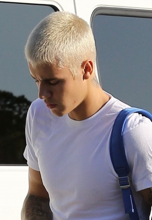 justin-bieber170726-300x433