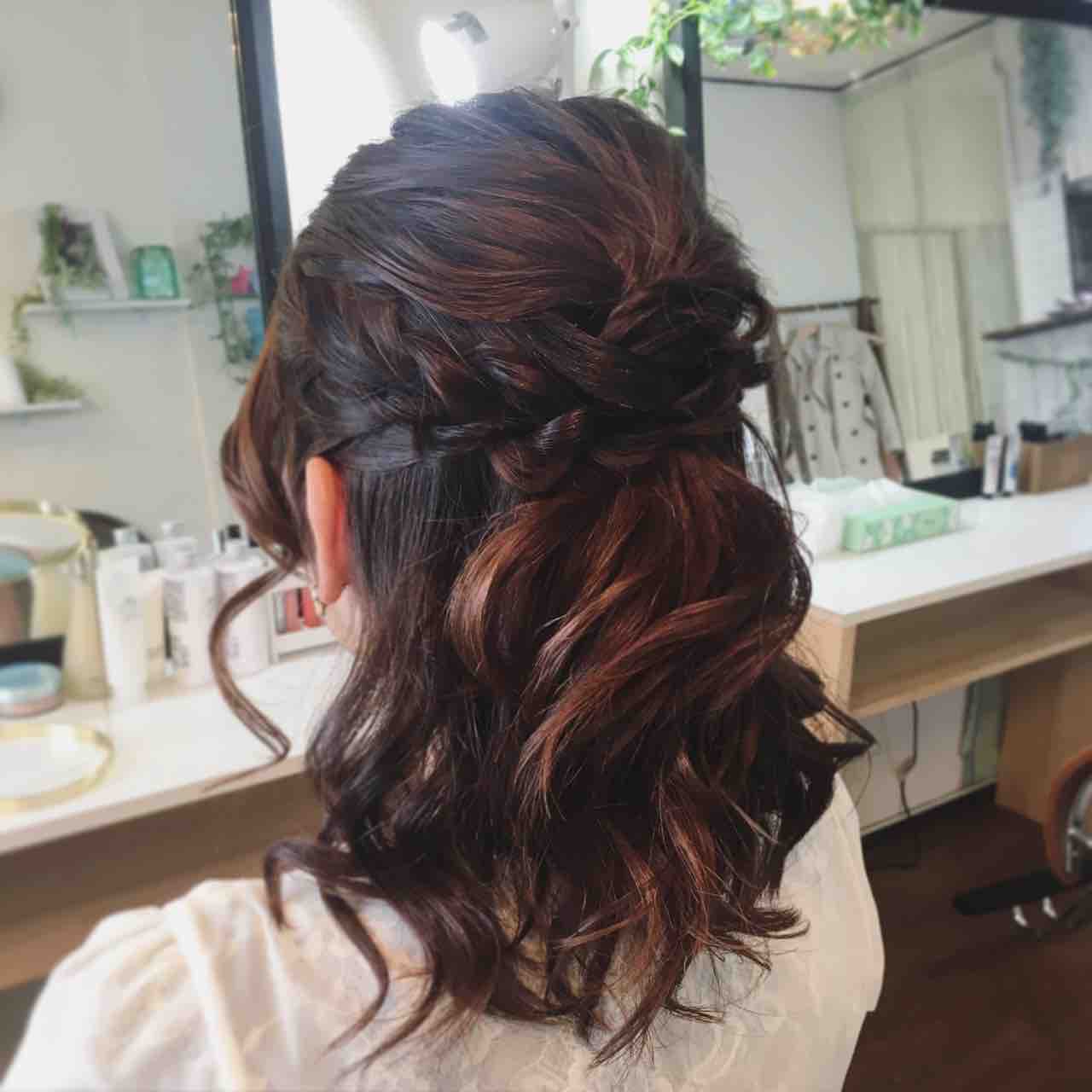 セミロングのハーフアップスタイルも北千住ヘアメイク専門店cobacoにお任せください 北千住cobacoからのbeauty Guidance 北千住でヘアセット ヘアメイクのご相談はお気軽に セミロングのハーフアップスタイルも北千住ヘアメイク専門店cobacoにお任せください 北千住cobacoからのbeauty Guidance 北千住でヘアセット ヘアメイクのご相談はお気軽に