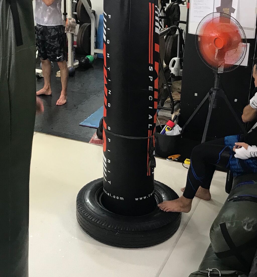 サンドバッグを変えてみた 真樹ジムオキナワのブログ サンドバッグを変えてみた 真樹ジムオキナワのブログ
