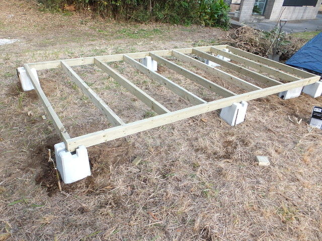 小屋建築2 真 田舎暮らしにあこがれて 小屋建築2 真 田舎暮らしにあこがれて