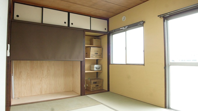 居間収納