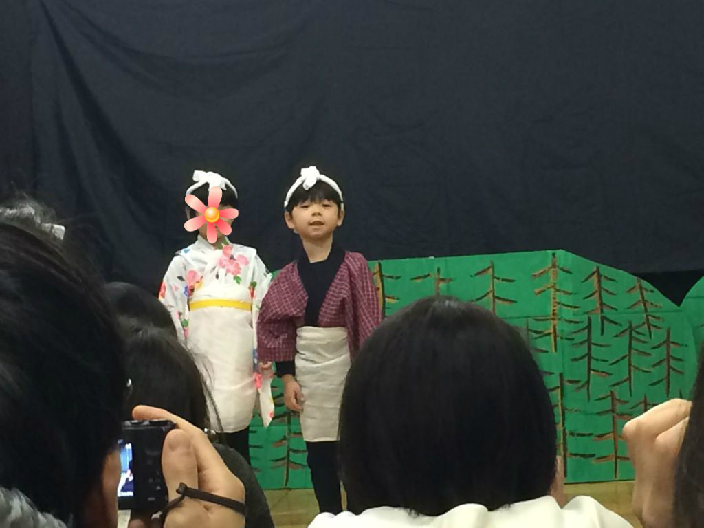 リアルで面白い おばあちゃん 舞台劇 かつら 祖母 桃太郎 コスプレ お婆ちゃん