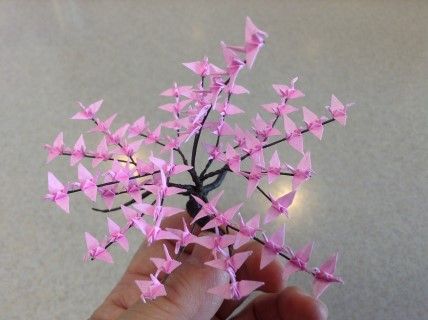 折り鶴の木 小さな桜 Makkotyannのブログ