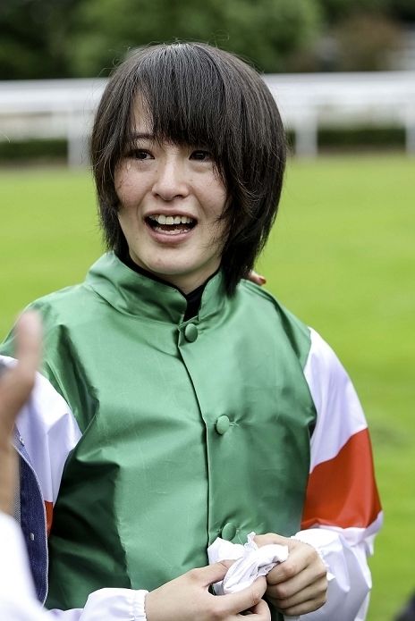 1 巨人 菜七子