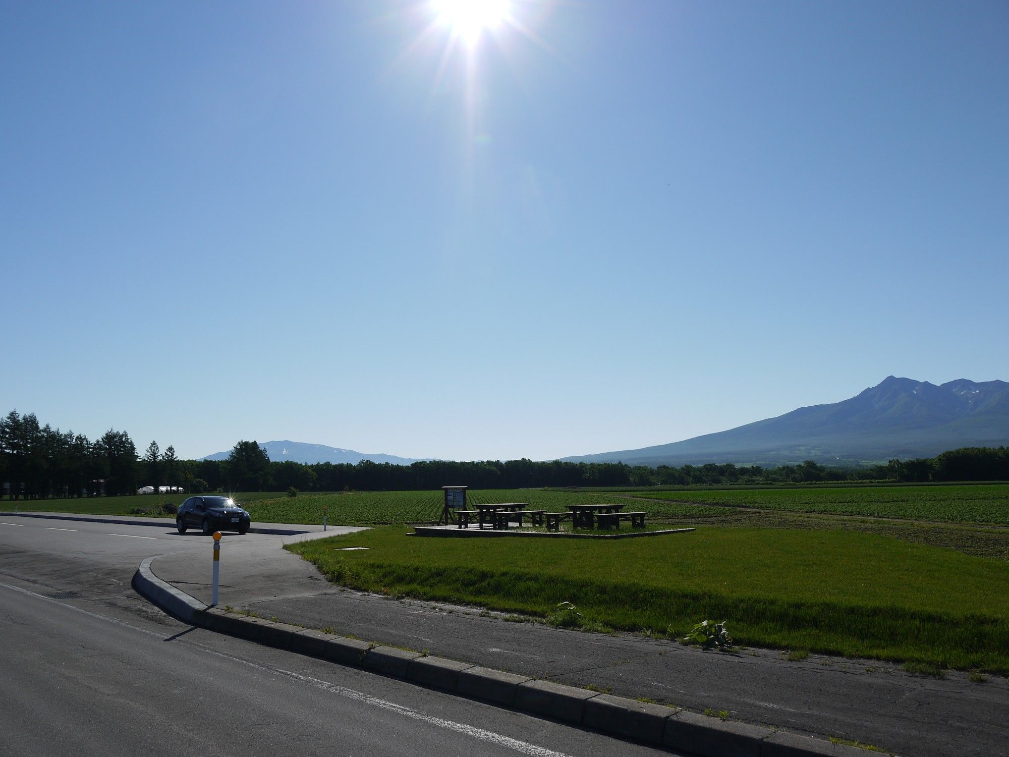 北海道ひとり旅 道東の旅 上斜里南駐車場 新しく出来たビューポイントパーキング 北海道ひとり旅 憧れの大地へ 旅のブログ 北海道ひとり旅 道東の旅 上斜里南駐車場 新しく出来たビューポイントパーキング 北海道ひとり旅 憧れの大地へ 旅のブログ