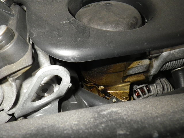 Bmw E90 ３２０i Mスポーツ エンジンオイル漏れ マコトオートサービスの職人なブログ