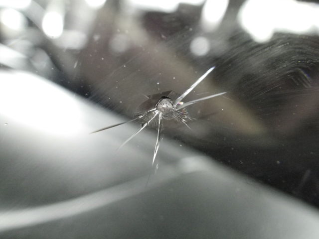 自動車 ガラスリペア 飛び石 ガラス交換 マコトオートサービスの職人なブログ