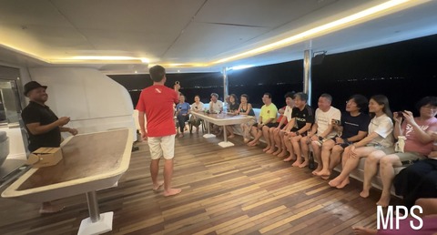 7076FF4F-CA70-4983-AF16-4AC6E5B68D77