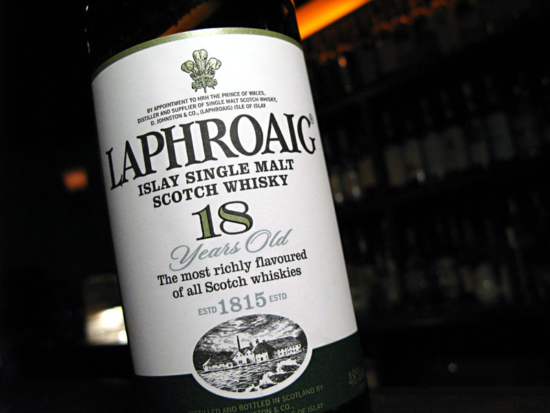 ラフロイグ １８年 オフィシャル ボトル モルト侍