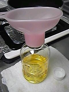 使用済み油の保存 一人暮らしのススメ おばかちゃんの知恵袋