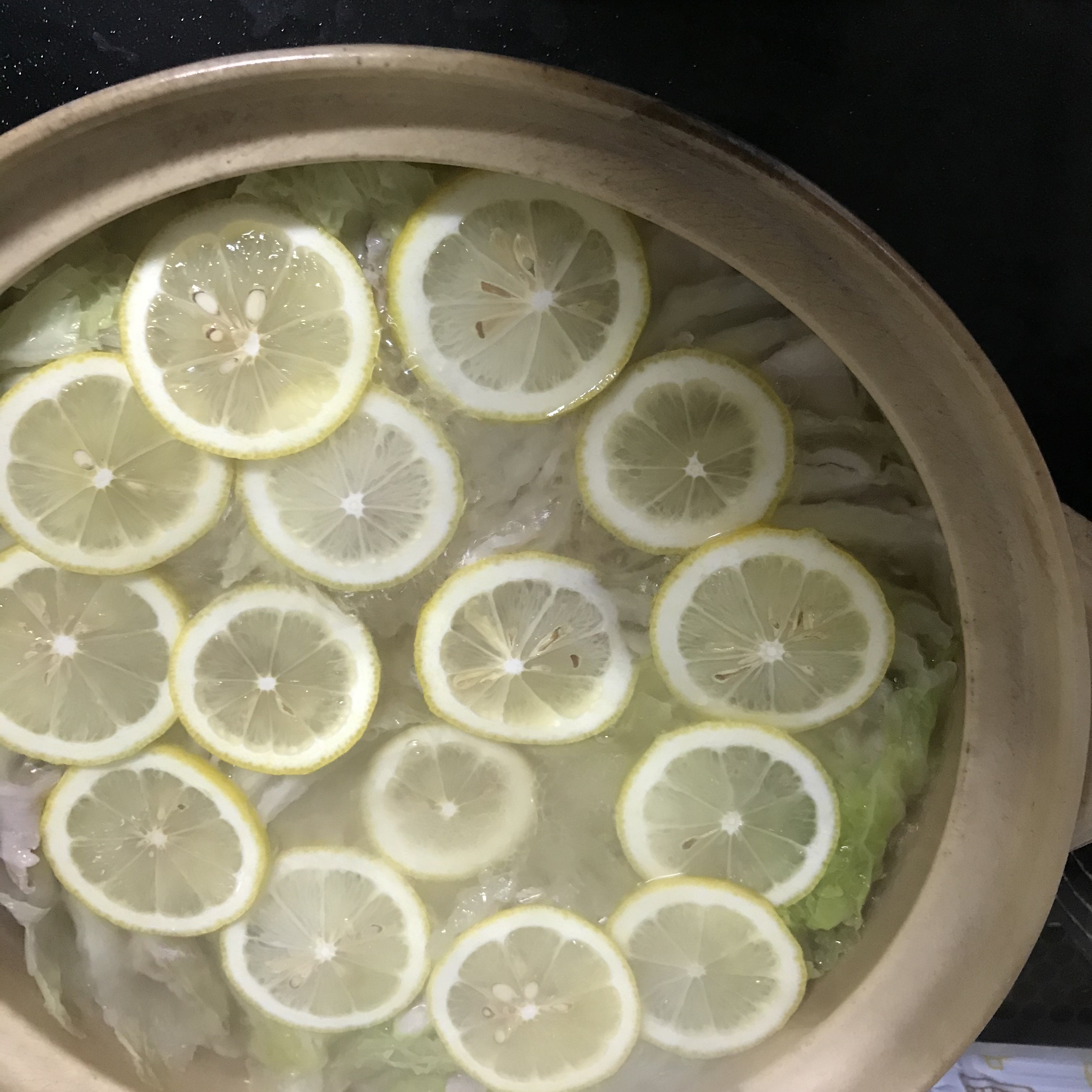 さっぱりしてて止まらない 豚バラ白菜のレモン鍋 この冬オススメの鍋レシピ5選 Mama Kitchen Powered By ライブドアブログ