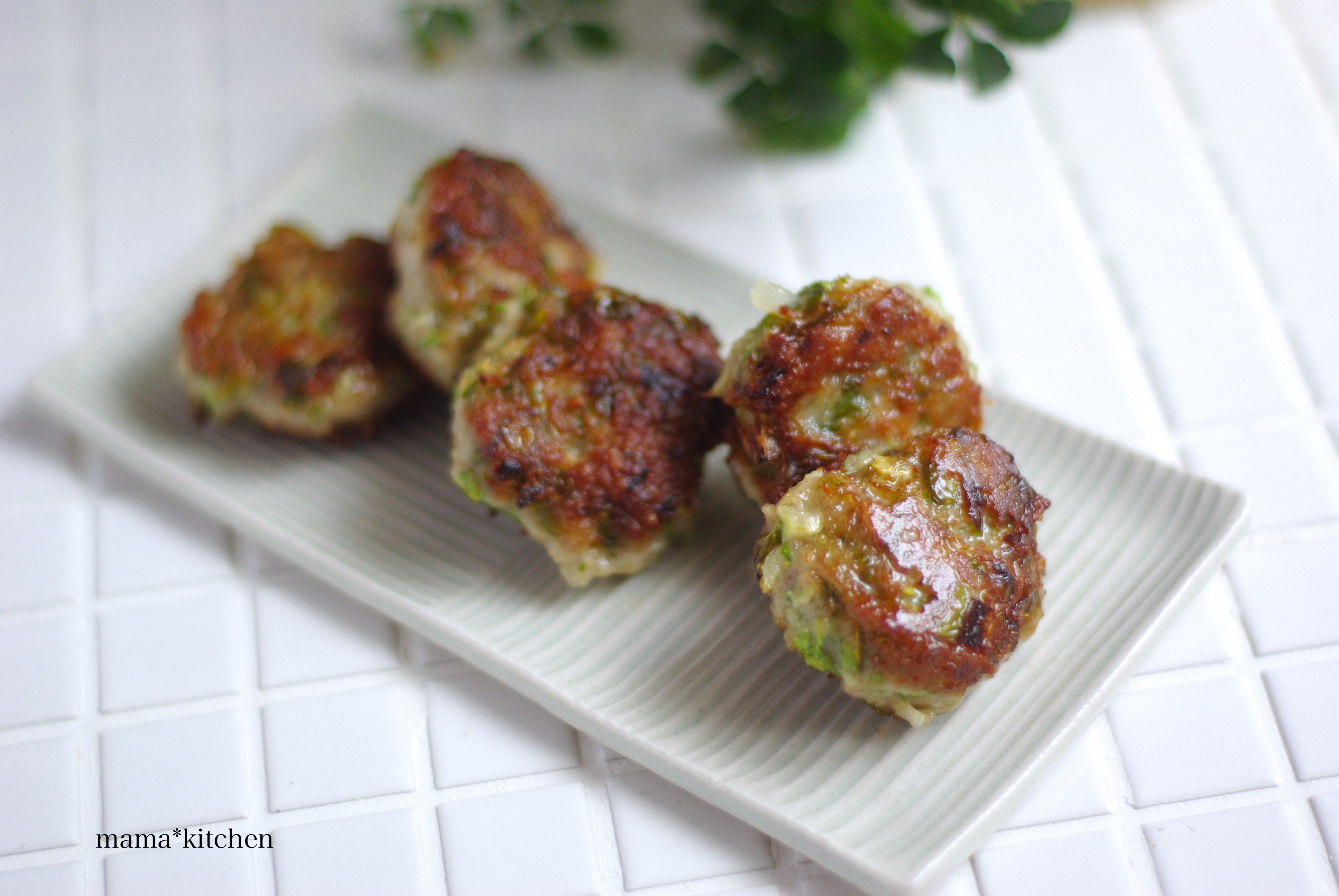 セロリ葉活用 爽やか 豚つくね 春生まれなのに 春に弱い Mama Kitchen Powered By ライブドアブログ セロリ葉活用 爽やか 豚つくね 春生まれなのに 春に弱い Mama Kitchen Powered By ライブドアブログ