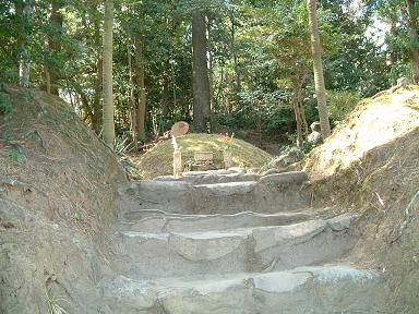 天心の墓