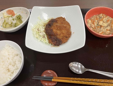 夕食