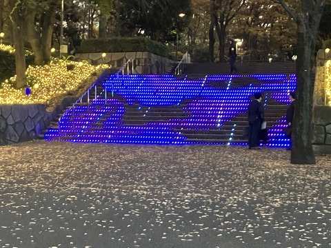 030