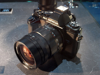 OM-D¥Õ¥©¥¯¥È¥ì¥ó¥À¡¼
