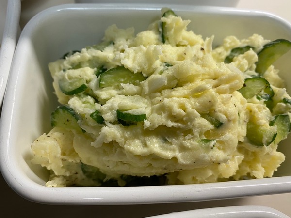 0127f0e3a127b484a54d2b7c26bc8d3f5986292a51