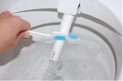 ノズルにフィット!トイレブラシ