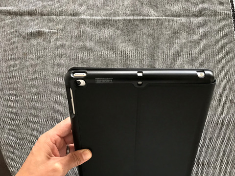 iPadのキーボード一体型ケース