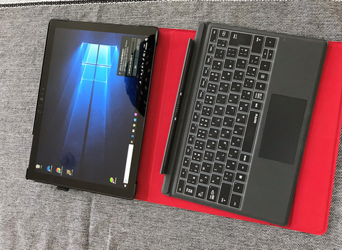 iPadのキーボード一体型ケース