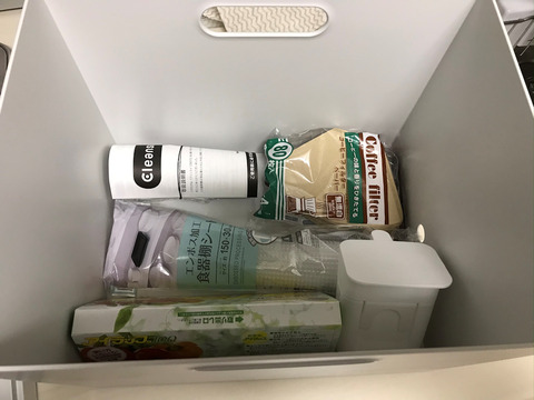 引越して1年。モノと収納の見直しキッチン食器棚