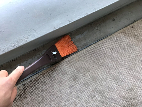 ためていた水を使って掃除