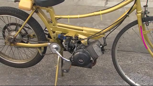 「まさか日本じゃダメだとは…」自作の原付バイクで無免許運転のペルー人を書類送検…静岡