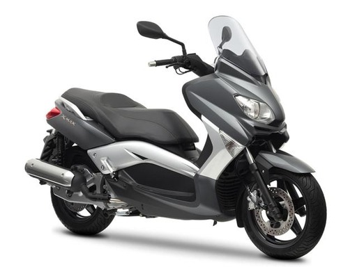 2013-Yamaha-XMAX-125-ABS-EU_trimming