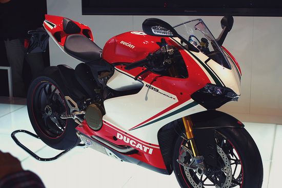 ducati-1199-panigale-s_02