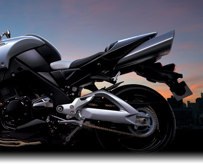 gsx1300bkk8_o_02