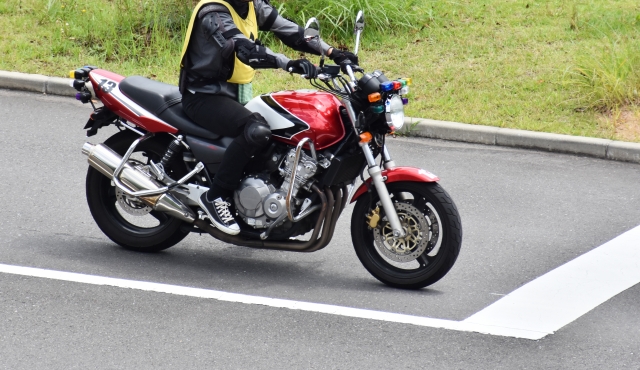 35歳のおっさんが今からバイクの免許取るのって厳しい？