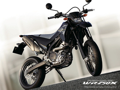 wr250x_001_800