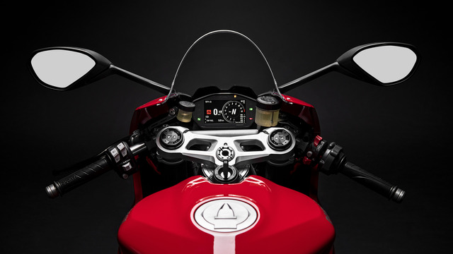 Panigale-V2-Red-MY20-06-gallery-1920x1080