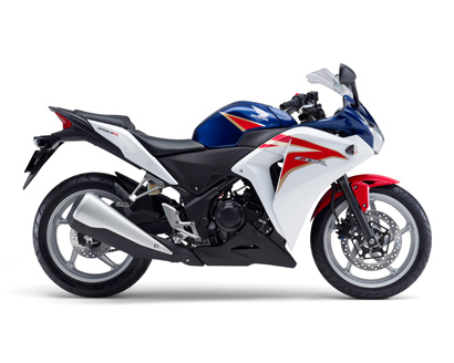 CBR250Rパールスペンサーブルー