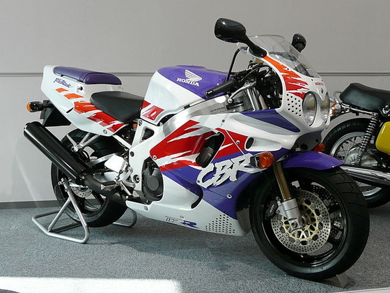 640px-Honda_CBR900RR_Fireblade_1992,jpg