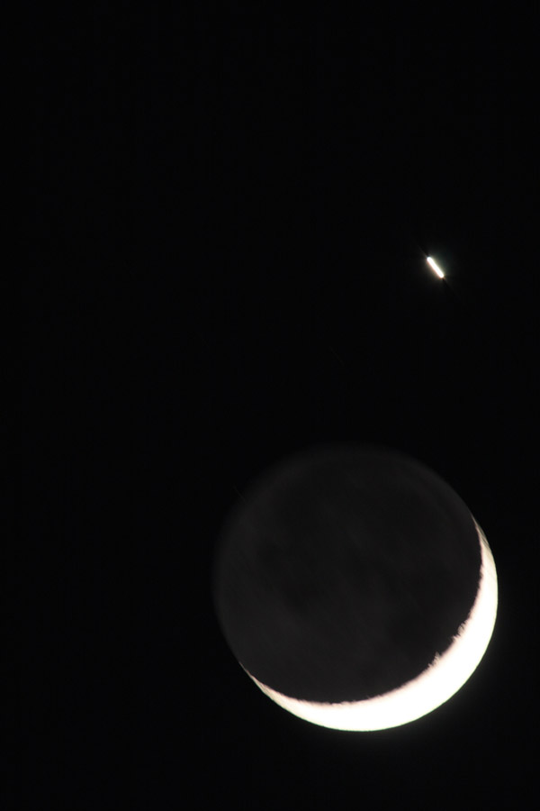 月と金星がきれい