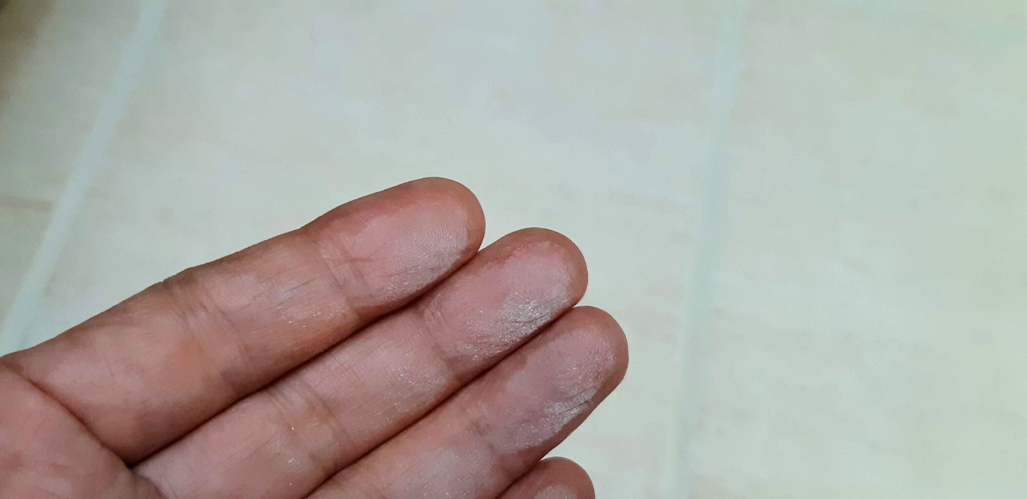 Mamostyle楽園ハワイの地味暮らし2 タイルの目地 補修してみた Mamostyle楽園ハワイの地味暮らし2 タイルの目地 補修してみた