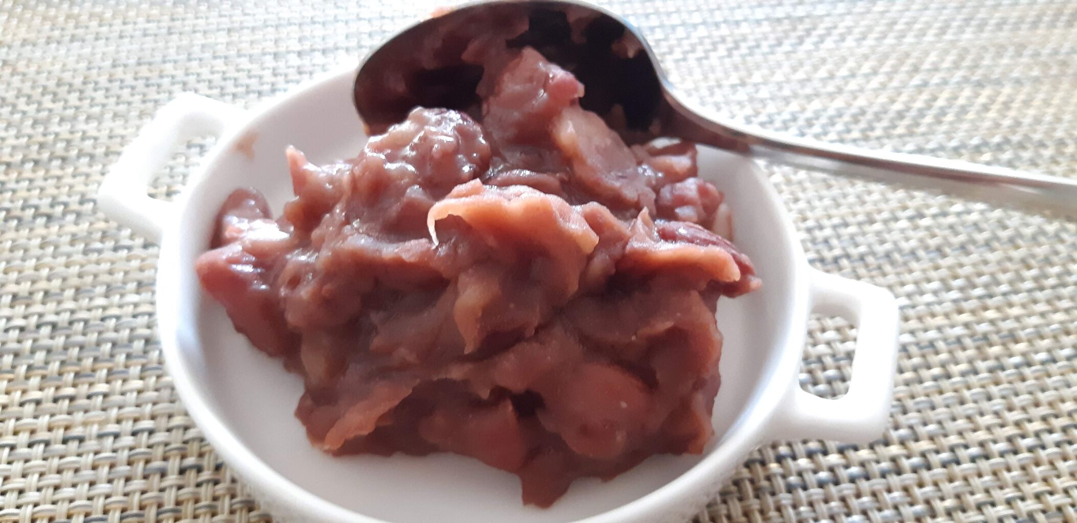 小豆と書いてアズキと読む。じゃあSmall red beansってアズキじゃない