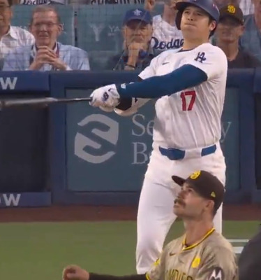 【海外の反応】大谷翔平とフレディのボブルヘッドナイトのチケット代が高すぎる