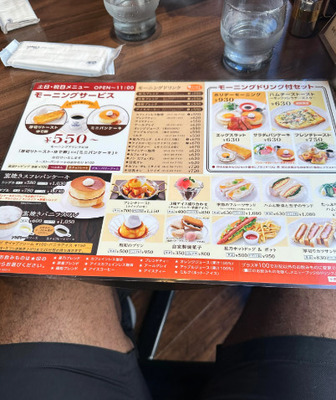 外国人観光客「ボクは日本でアメリカ風な朝食を食べたよ」