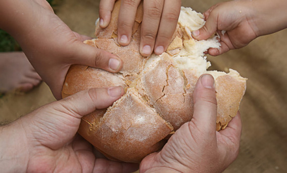 外国人教師「日本の生徒たちは幼い頃から料理をするように教えられています」