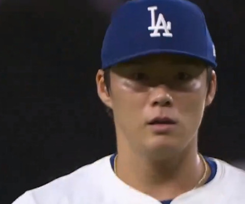 ドジャース、山本由伸が復帰戦の1回に圧巻の3者連続三振！鈴木誠也も手が出ず見送り