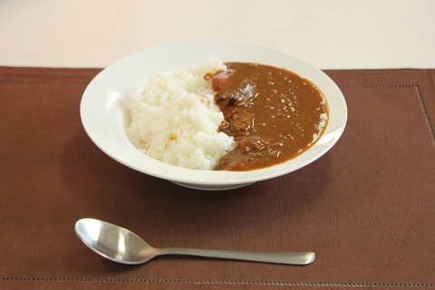 隣人の林真須美さん「カレー作りすぎちゃったのでよかったらどうぞ」