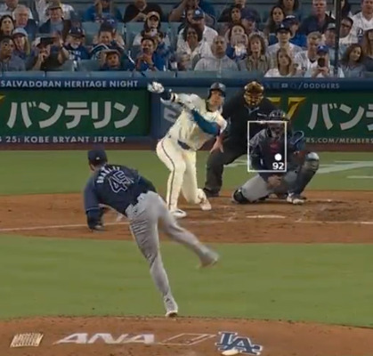 【大興奮】解説者「大谷翔平は現存する最も偉大な野球選手だ」→ 右手1本で41号2ランホームラン