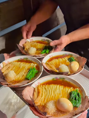 東京から行ける屋台ラーメン3店を知った外国人「私の家にも配達してほしい（マサチューセッツ州）」
